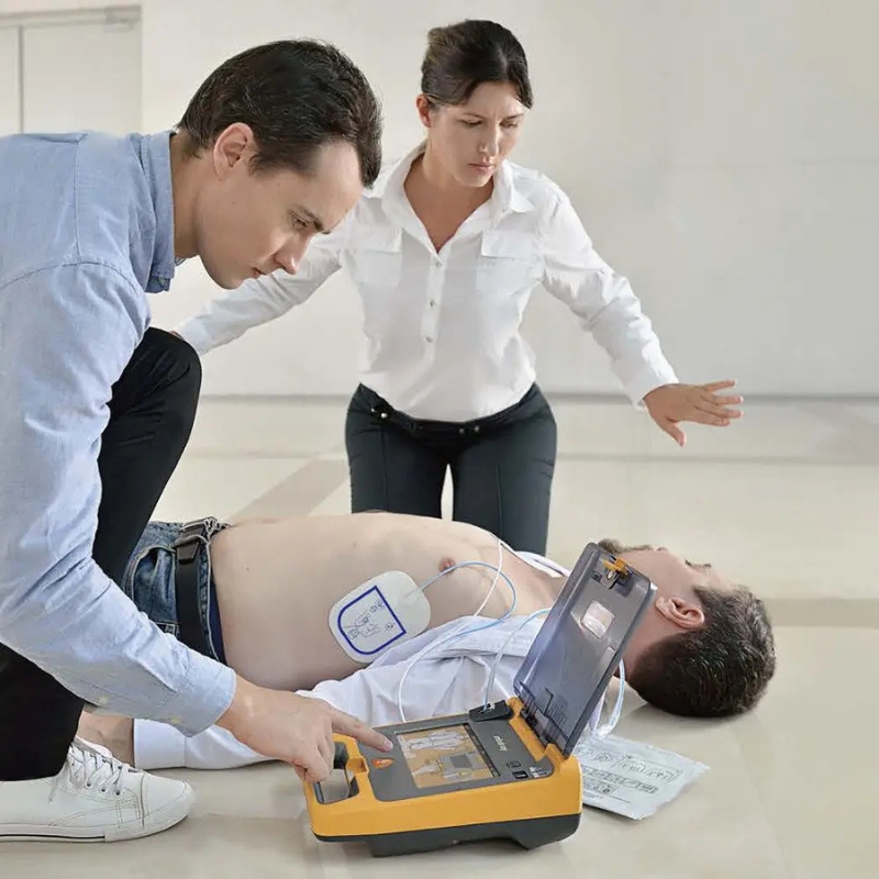 Mindray C2 Fully Automatic Defibrillator With 7in Colour Screen